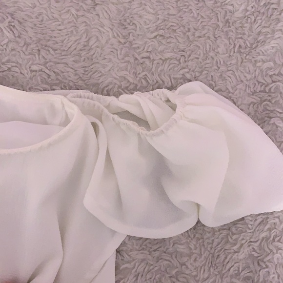 Off the Shoulder Ruffle Top - Picture 3 of 3